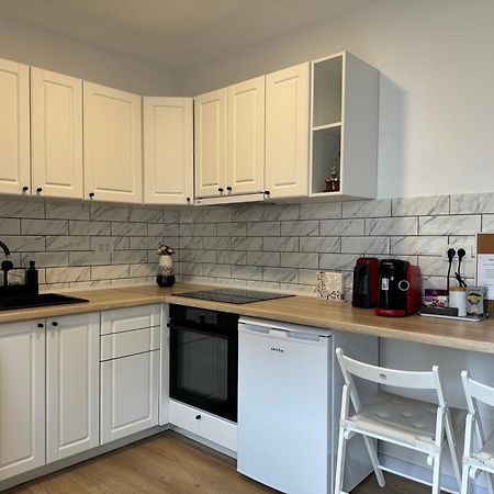 Sky Residence Airport Therme Otopeni 1 מראה חיצוני תמונה